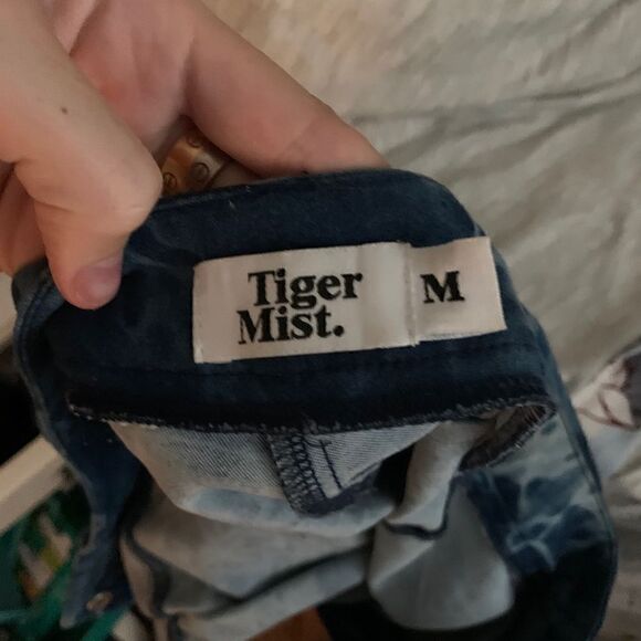 Tiger Mist Aster Flare Jeans - Picture 7 of 9